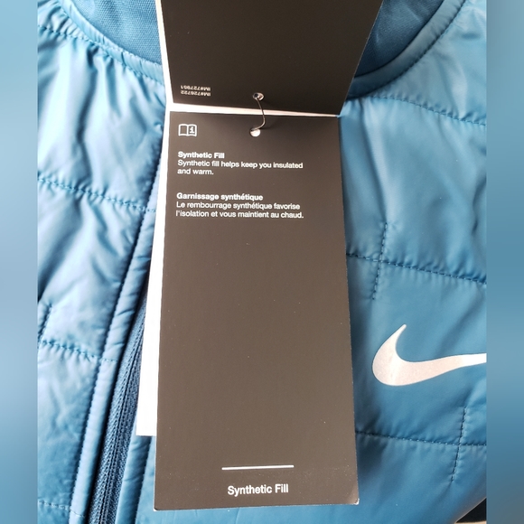 Nike Women's Therma-Fit Vest - Picture 10 of 14